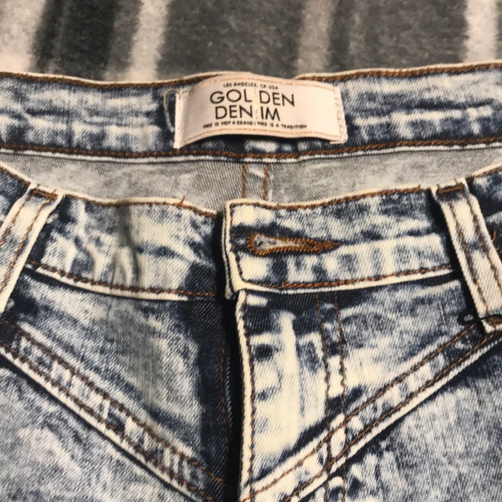 Blue washed jeans